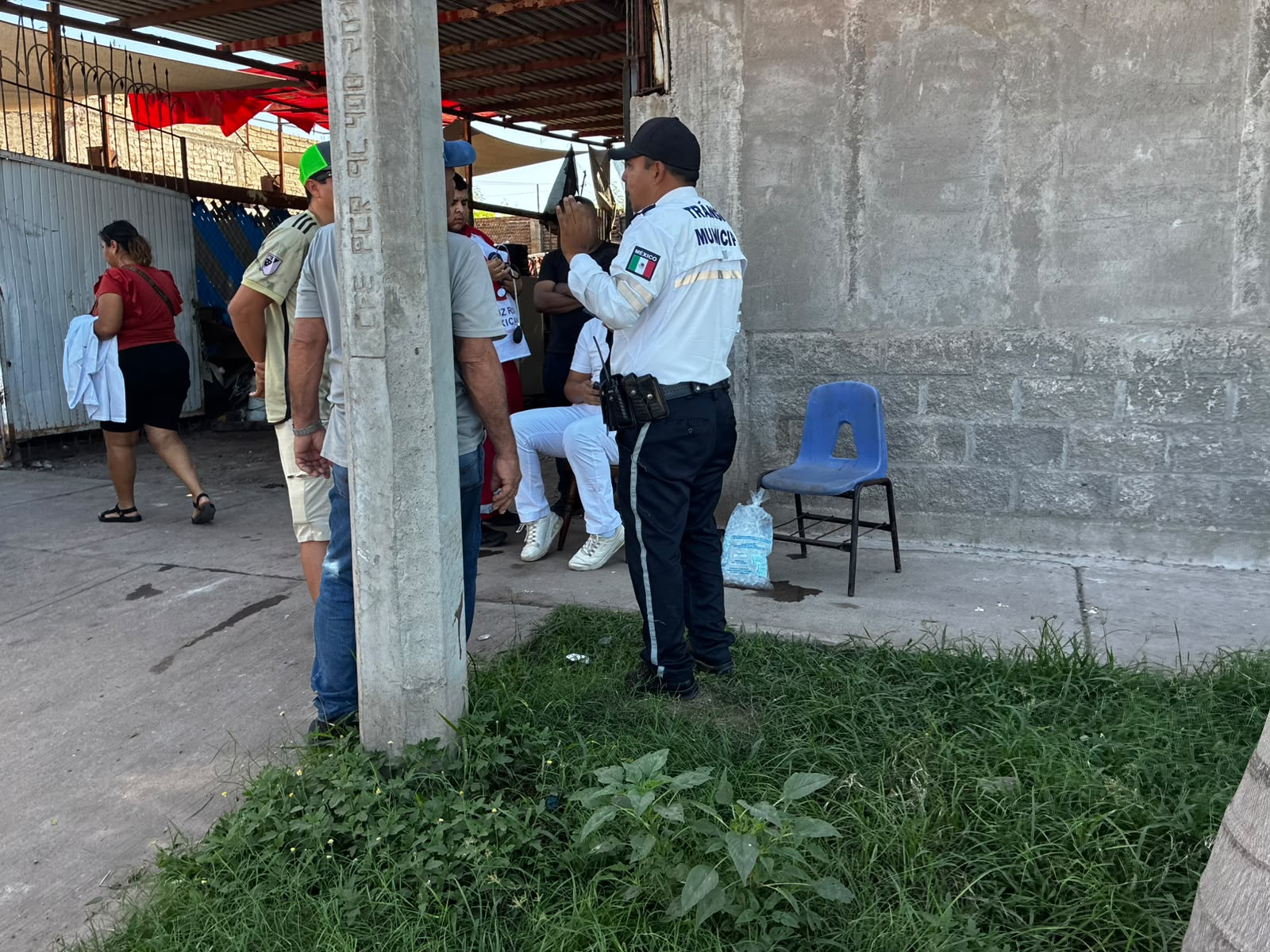 Accidente deja dos personas lesionadas en la colonia Tepeca de Los Mochis