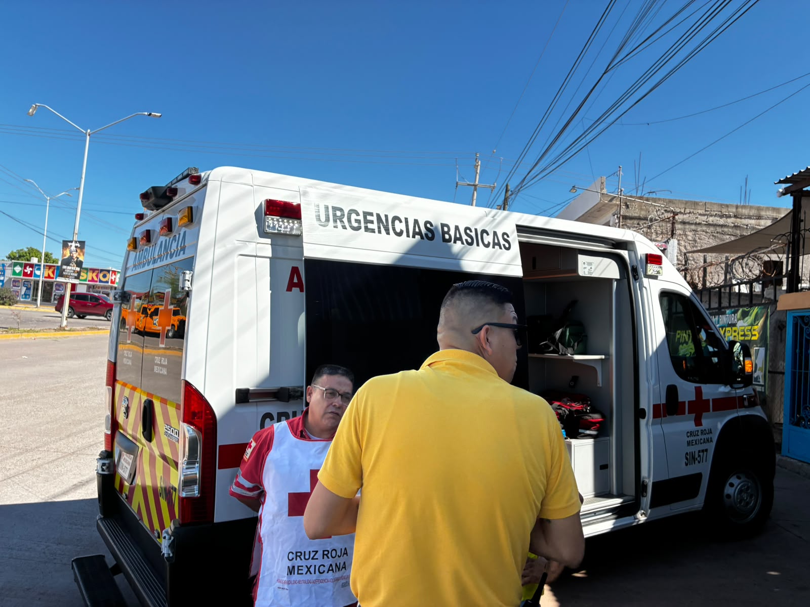 Accidente deja dos personas lesionadas en la colonia Tepeca de Los Mochis