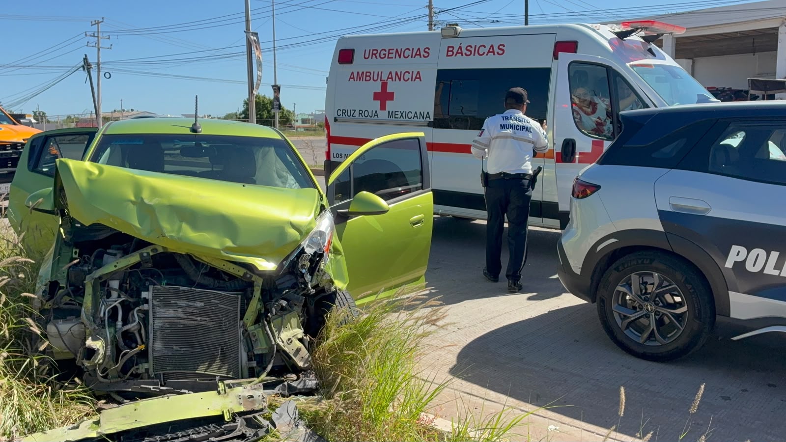 Accidente deja dos personas lesionadas en la colonia Tepeca de Los Mochis