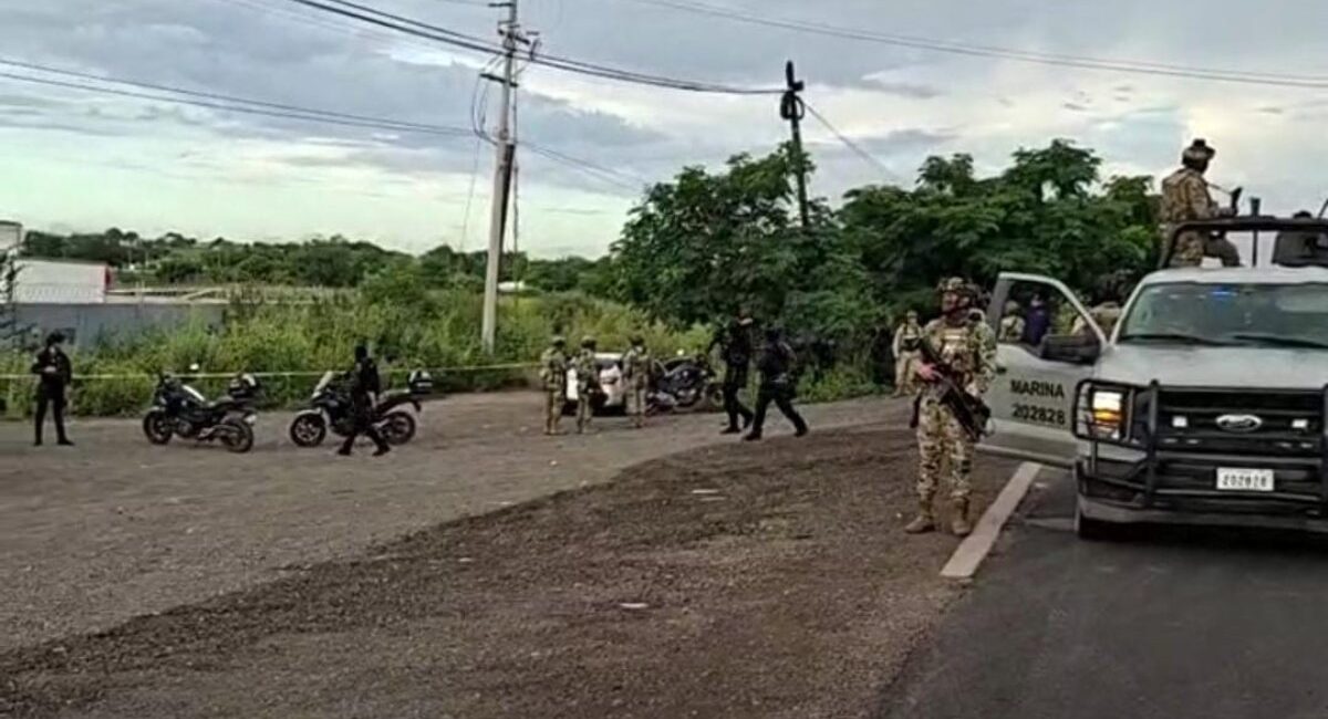 Uno de los policías está estable y otro permanece en cirugía tras agresión cerca del aeropuerto de Mazatlán, Sinaloa