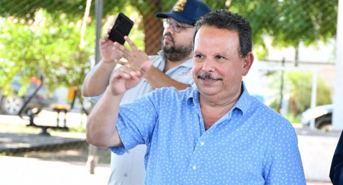 Alfredo Castro renuncia a la Secretaría del Ayuntamiento de Mocorito para buscar coordinación municipal de Morena