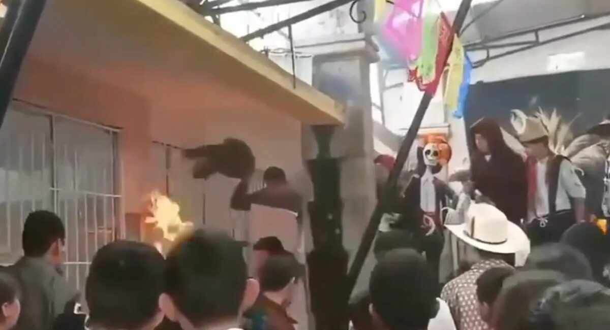 En festival de Día de Muertos, alumna sufre quemaduras graves, al incendiarse su disfraz de catrina, en Hidalgo (video)