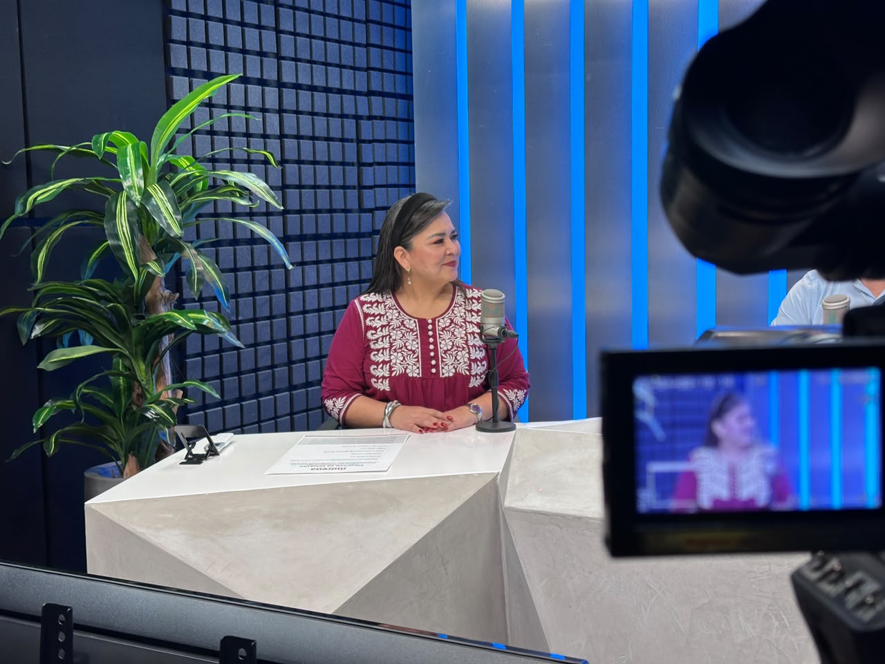 Ana Ayala seguirá recorriendo casa por casa en Ahome