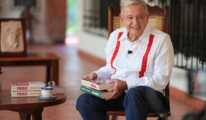 Descarta Sheinbaum gira de AMLO para promocionar su libro… pero si quisiera ‘¿qué tiene de malo?’