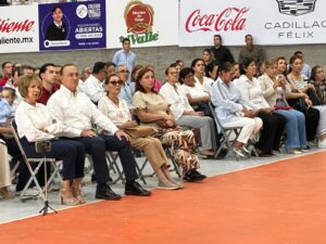 Antonio Menéndez en la misa del nuncio apostólico en Los Mochis