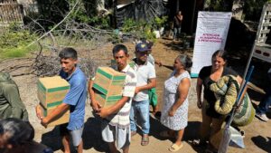 Llegan apoyos en La Pitahaya