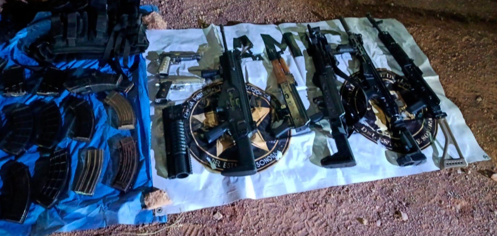 Armamento asegurado en operativo donde abatieron a "El Meny" Carranza en Sonora