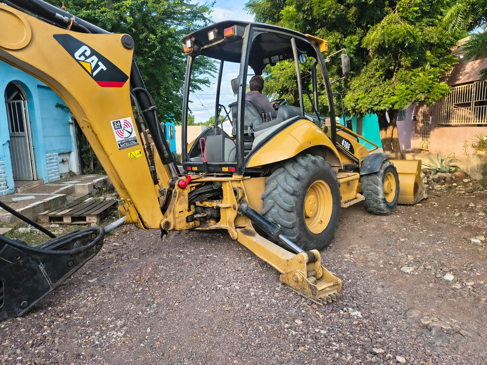 Arrancan obras de pavimentación en colonias de Culiacán