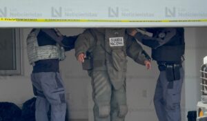 Artefactos explosivos entre lo asegurado en casa de Los Pinos en Culiacán, Sinaloa: Grupo antibombas de la GN los retiran