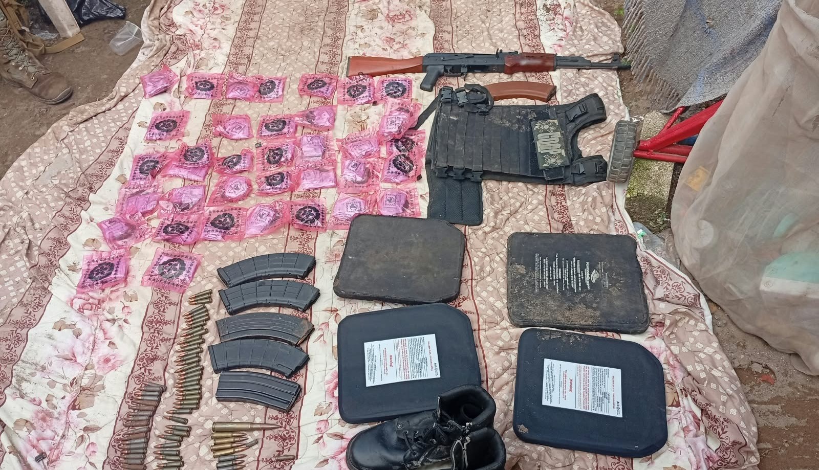 Marina detiene a 51 presuntos infractores y asegura 145 armas en Mazatlán