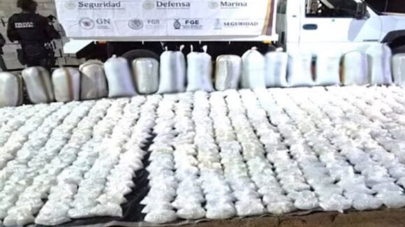 Aseguran mil 320 kg de metanfetamina en vehículo de redilas en Culiacán, Sinaloa