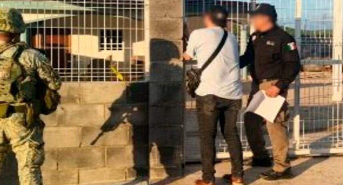 Aseguran propiedad en Carboneras de Culiacán donde había cargadores, droga, vehículos y municiones