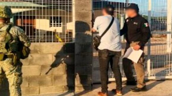 Aseguran propiedad en Carboneras de Culiacán donde había cargadores, droga, vehículos y municiones