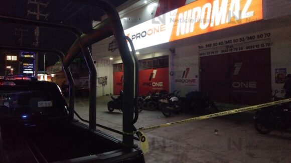 Asesinan a balazos a joven afuera de una refaccionaria en la colonia Jaripillo, Mazatlán