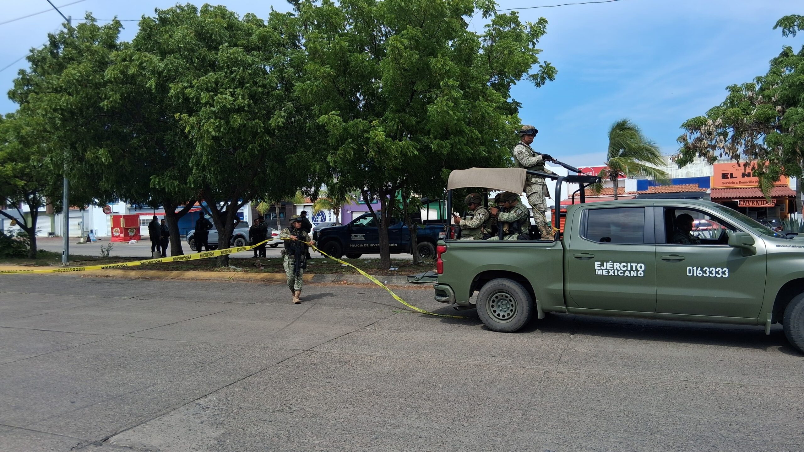 Atacan a balazos a mujer que viajaba en motocicleta al norte de Mazatlá