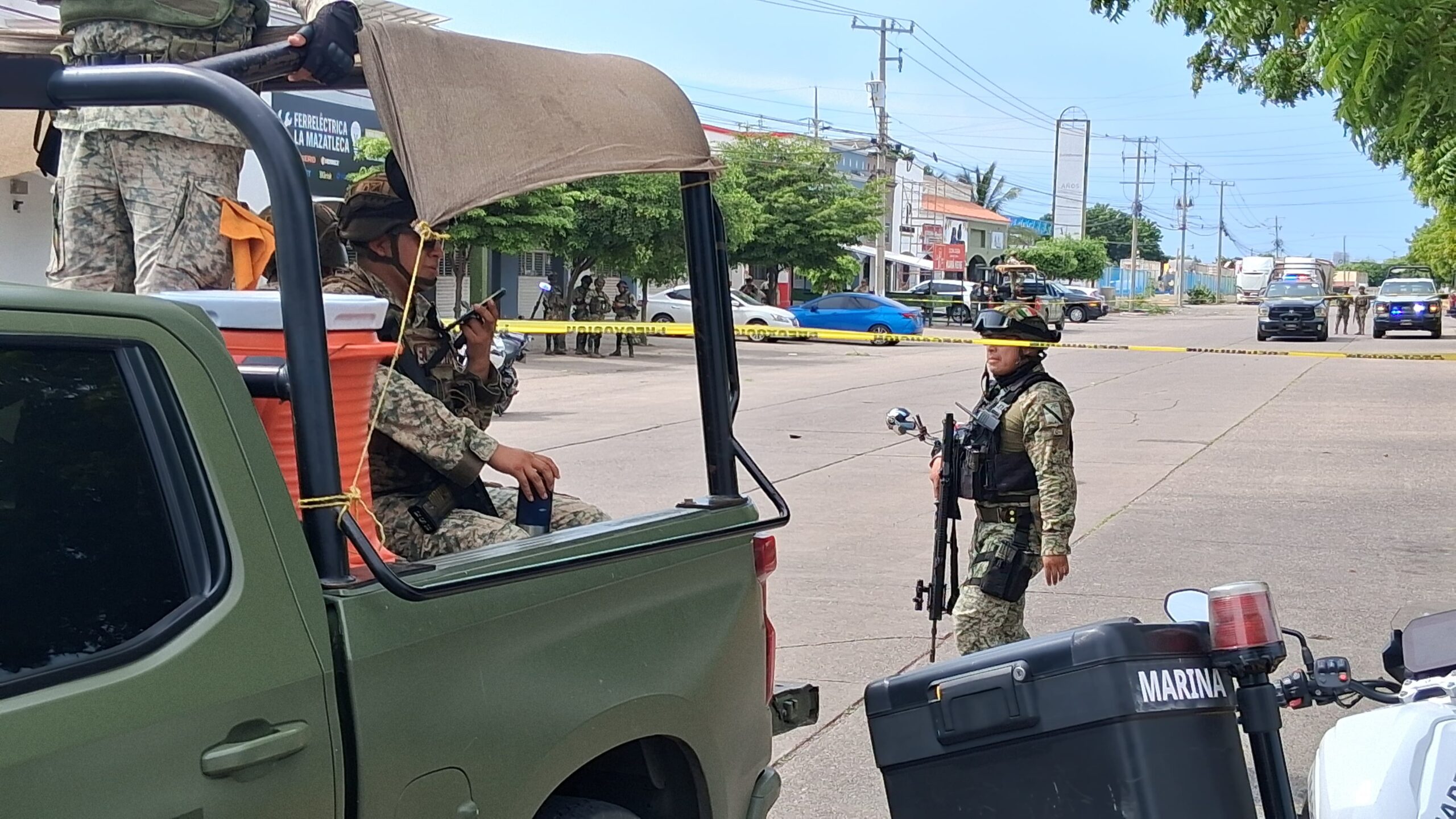 Atacan a balazos a mujer que viajaba en motocicleta al norte de Mazatlá