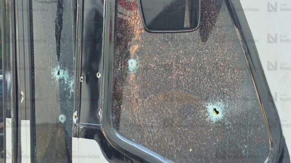 Reportan estable al chofer herido, tras ataque a camión en Culiacán; pasajeros resultaron ilesos: Vialidad y Transportes