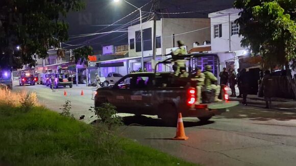 Ataque armado en llantera de Mazatlán, Sinaloa: balean a un joven motociclista