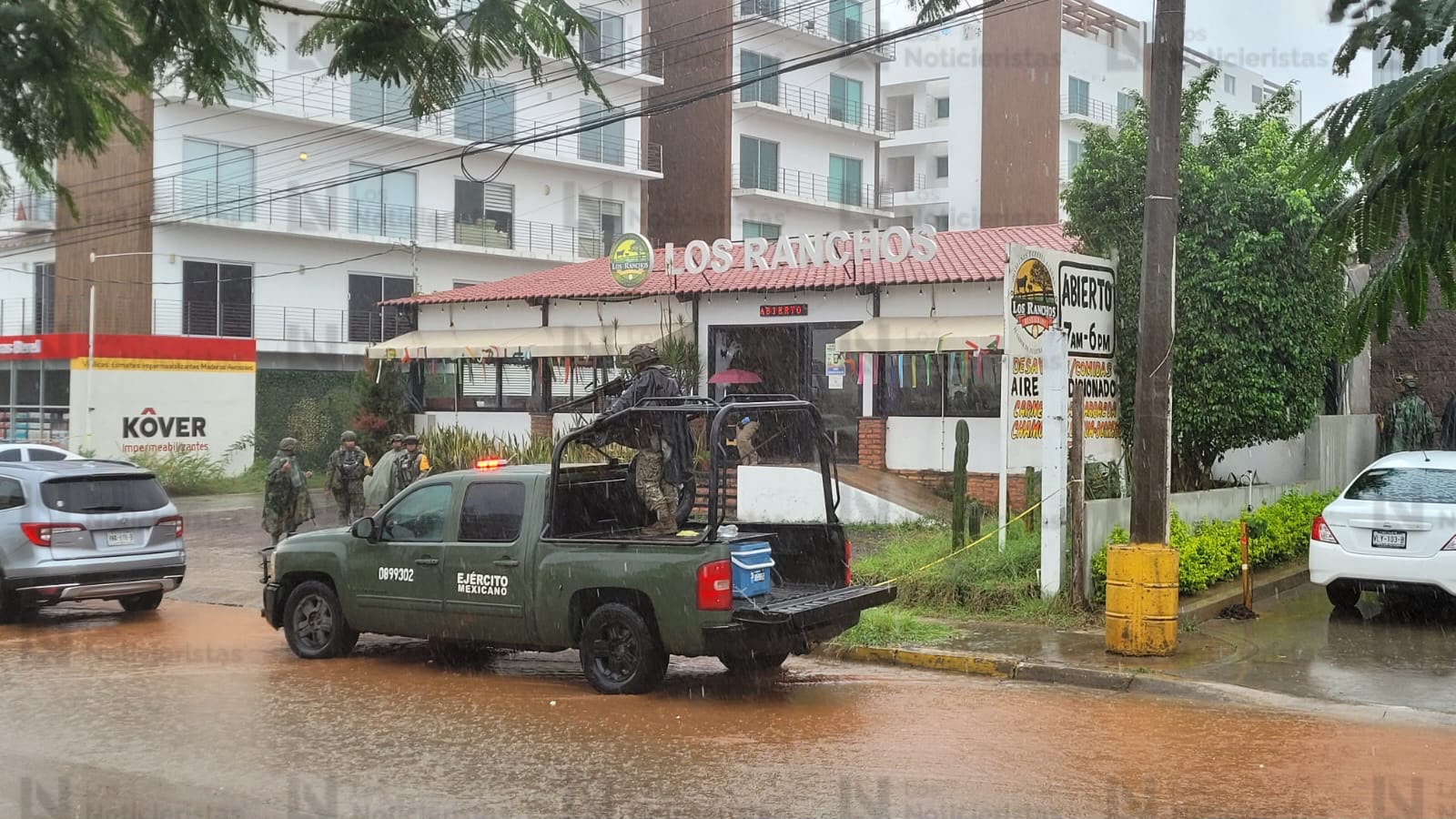 Ataque armado en restaurante deja un muerto y un herido grave en Mazatlán