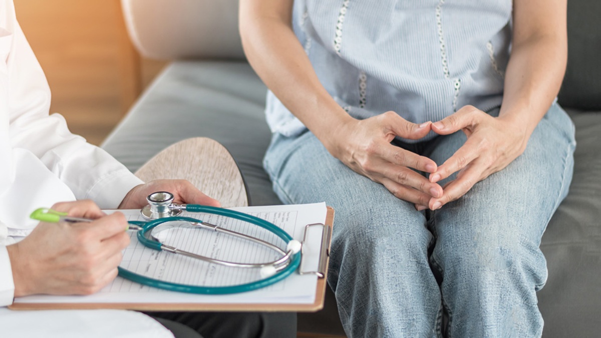Atención médica a paciente adulta con menopausia