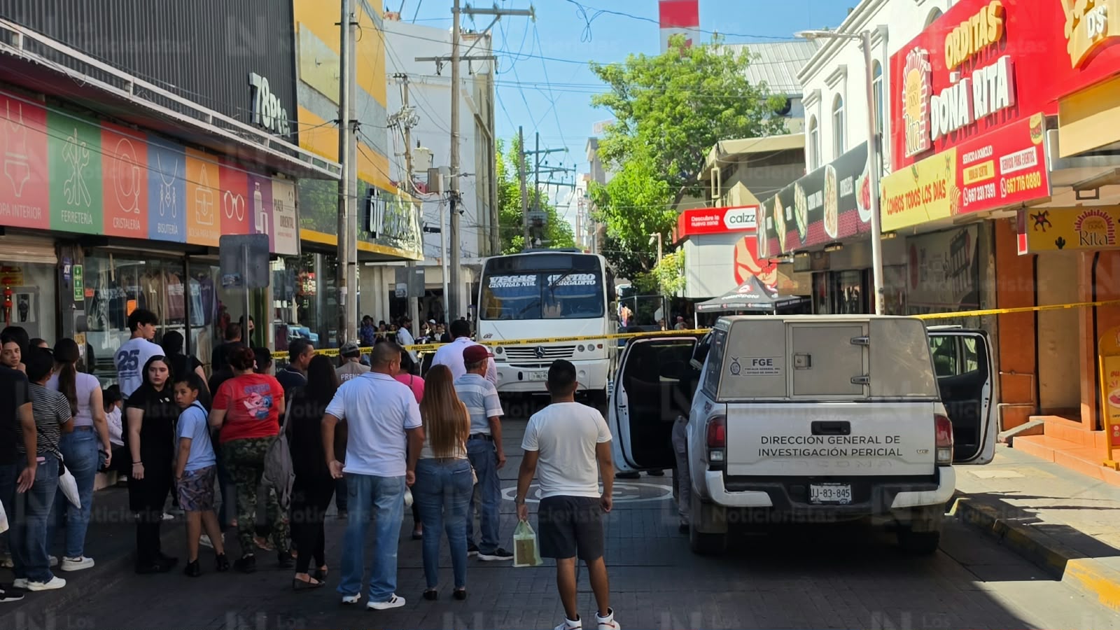 Muere adulta mayor arrollada por un camión urbano en el centro de Culiacán