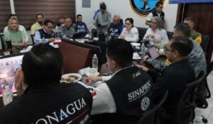 Huracán ‘Simón’ no impactaría directamente Mazatlán, Sinaloa, pero autoridades alertan que sí resentirá sus efectos