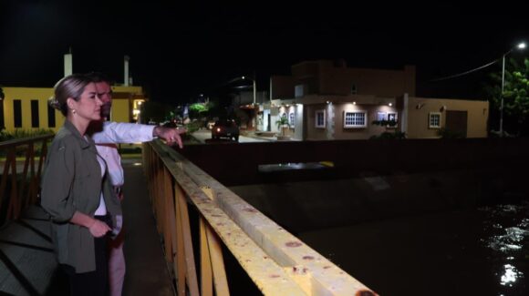 Rescatan a menor que era llevado por la corriente en Mazatlán, Sinaloa; refuerzan acciones tras lluvias