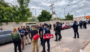 Agresión con arma blanca en secundaria de Coahuila, deja a subdirectora sin vida y 3 heridos; hay dos exalumnos detenidos