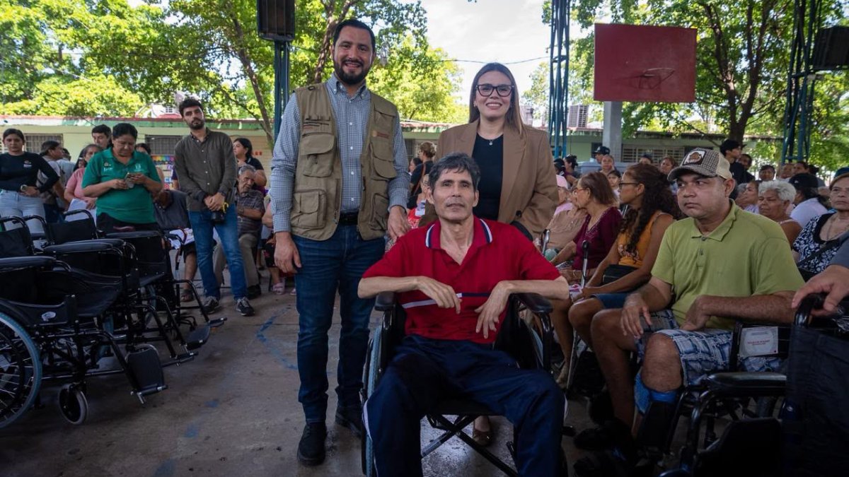 ayuntamiento de culiacan llevan servicios de salud a la colonia lazaro cardenas adultos