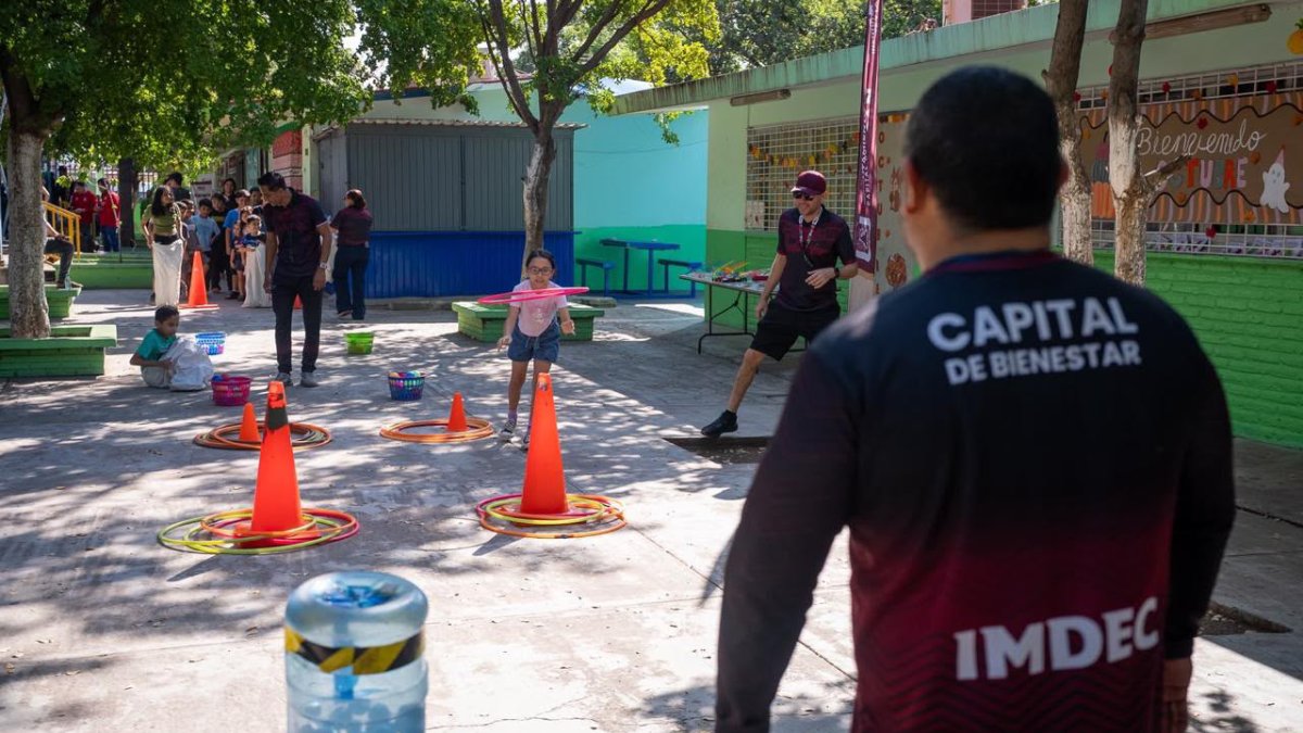 ayuntamiento de culiacan llevan servicios de salud a la colonia lazaro cardenas ejercicio