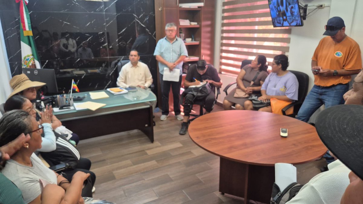 ayuntamiento de mazatlan gestiona apoyo estatal para 786 vendedores de playa
