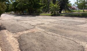 Automovilistas denuncian malas condiciones en calle Degollado, accesos al Estadio Chevron y Panteón Viejo, en Los Mochis