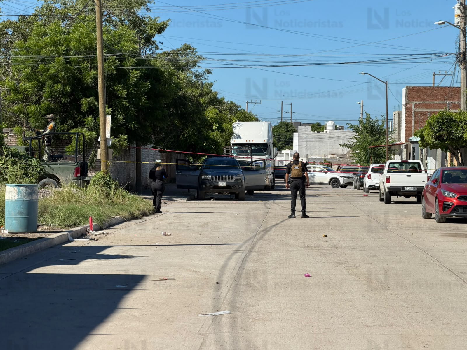 Hieren a balazos a un hombre a bordo de su vehículo en la colonia Jaripillo de Mazatlán