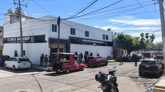 Balean a propietario de restaurante en la Isla de la Piedra, en Mazatlán; reportan su estado de salud grave