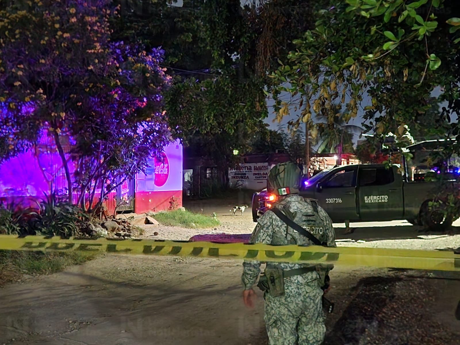 Balean abarrote en la colonia Adolfo López Mateos, en Culiacán