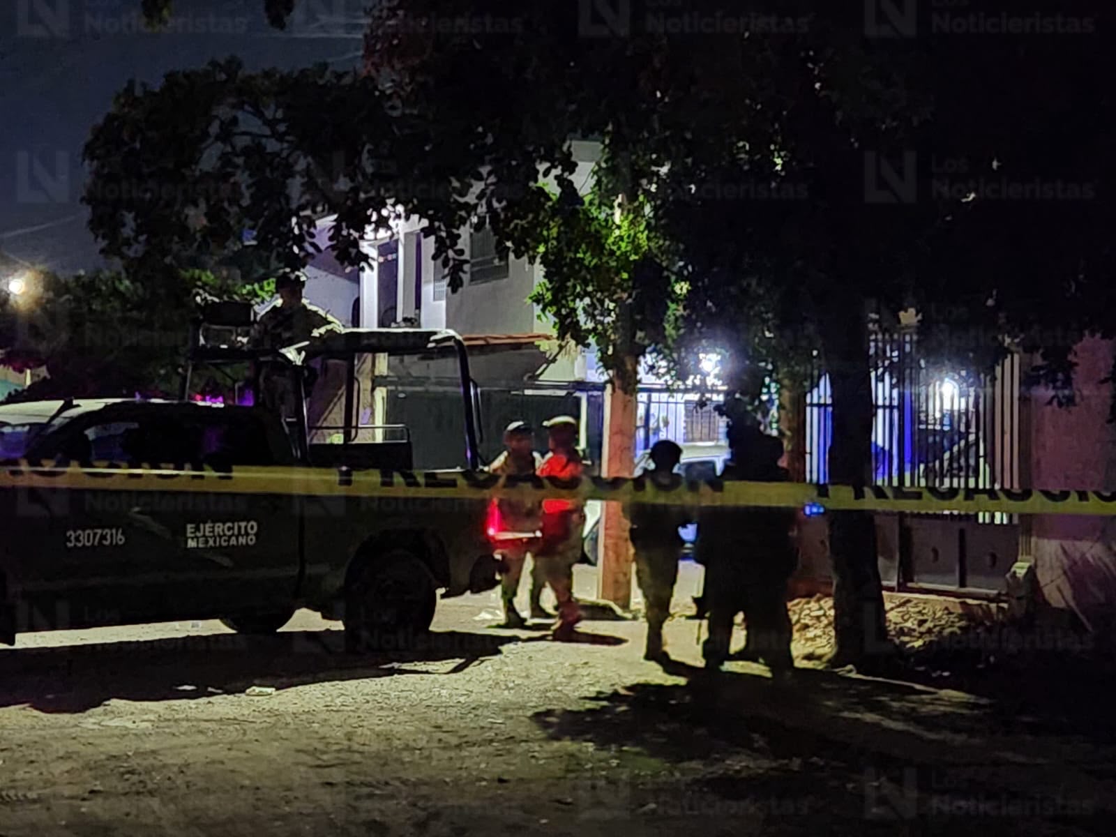 Balean abarrote en la colonia Adolfo López Mateos, en Culiacán