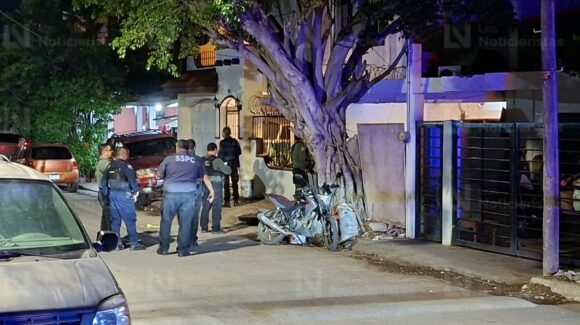 Balean vivienda en la colonia Francisco Villa, Mazatlán, Sinaloa