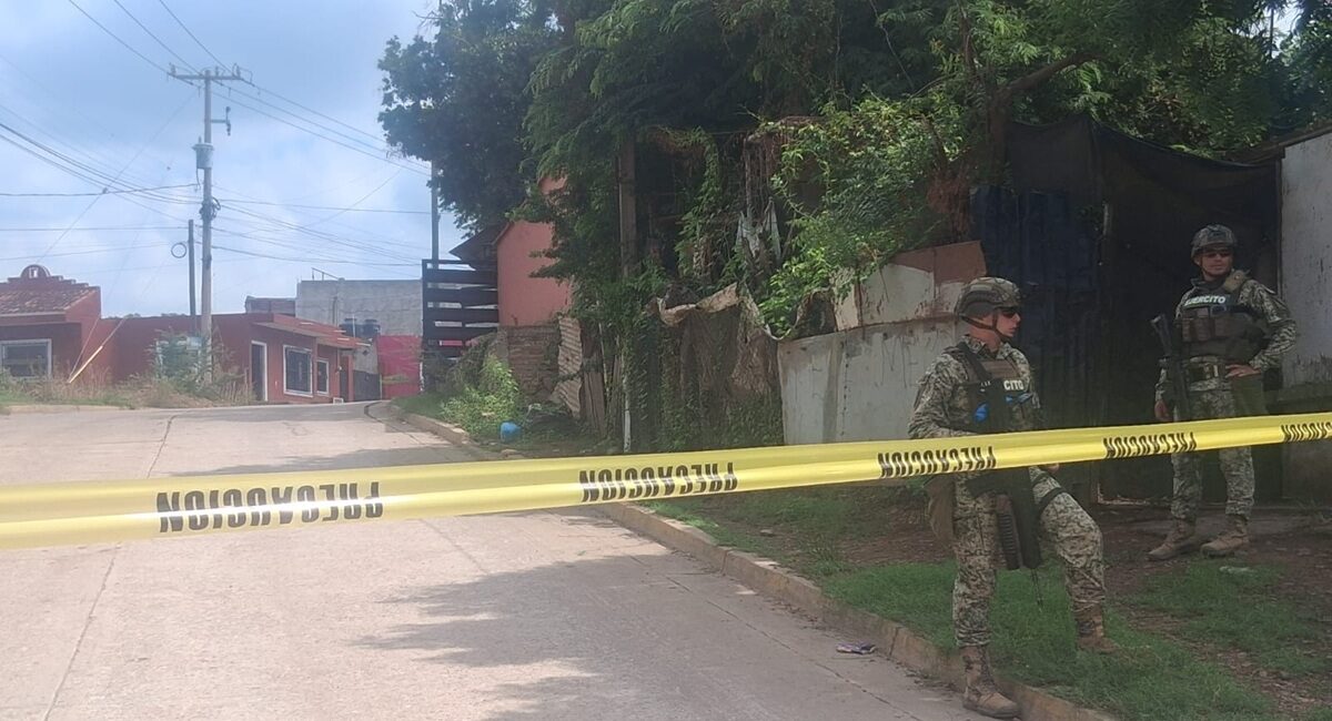Balean vivienda en la colonia Lomas del Ébano, en Mazatlán, Sinaloa