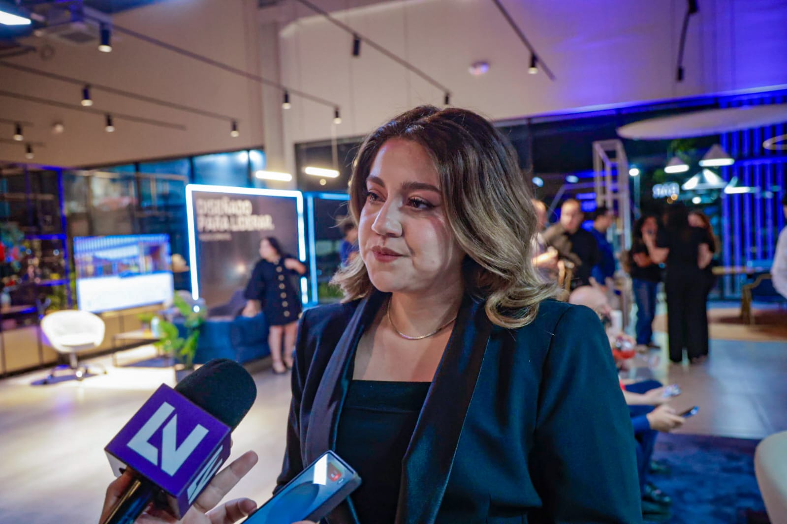 Bianca Duarte, asesora de ventas de BMW Culiacán