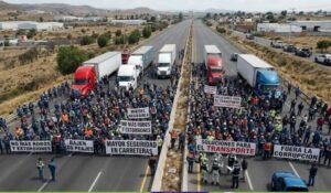 ¡Retiran bloqueos! Se levanta paro nacional de transportistas, informa Segob