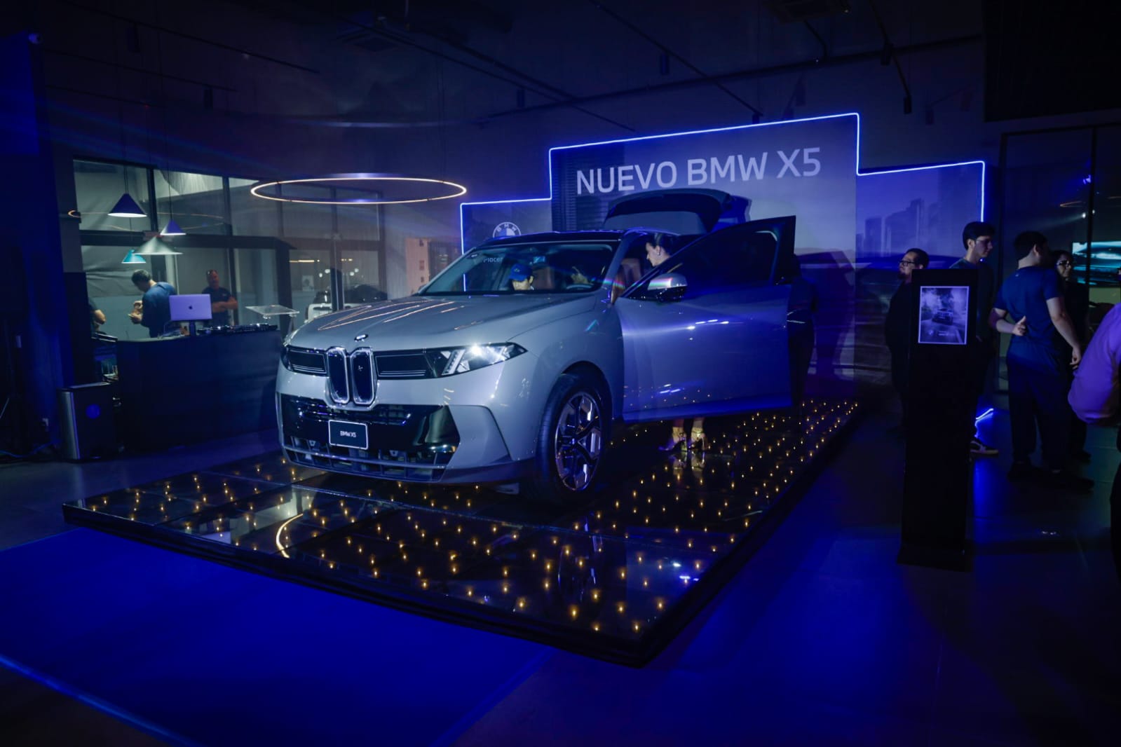 BMW presenta nuevo vehículo X5 2027