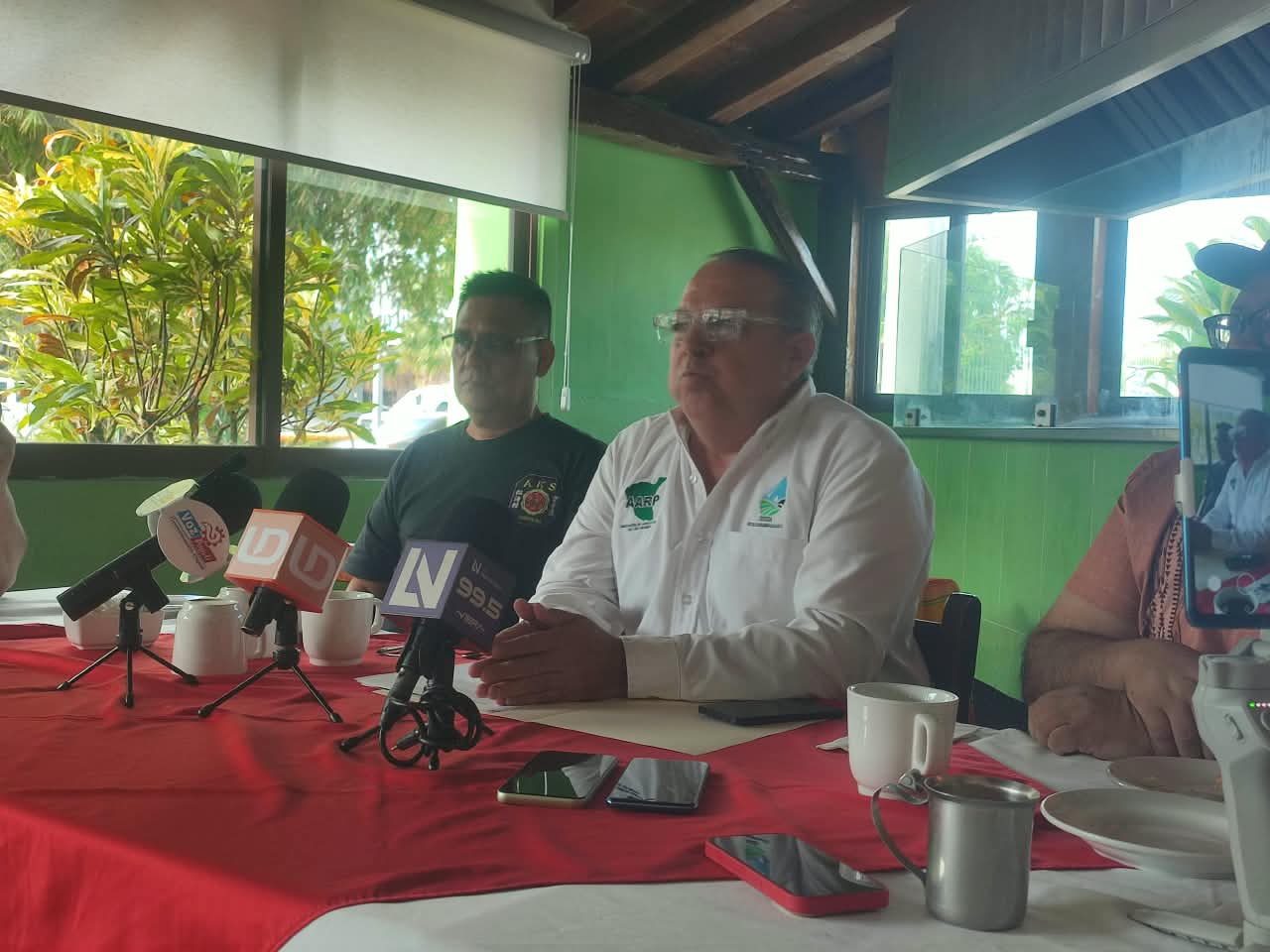 Buscan que ganaderos siembran agave en las zonas altas de Mazatlán