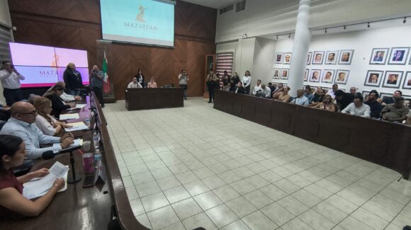 Segundo Informe de alcaldesa Estrella Palacios genera cuestionamientos por situación de Mazatlán