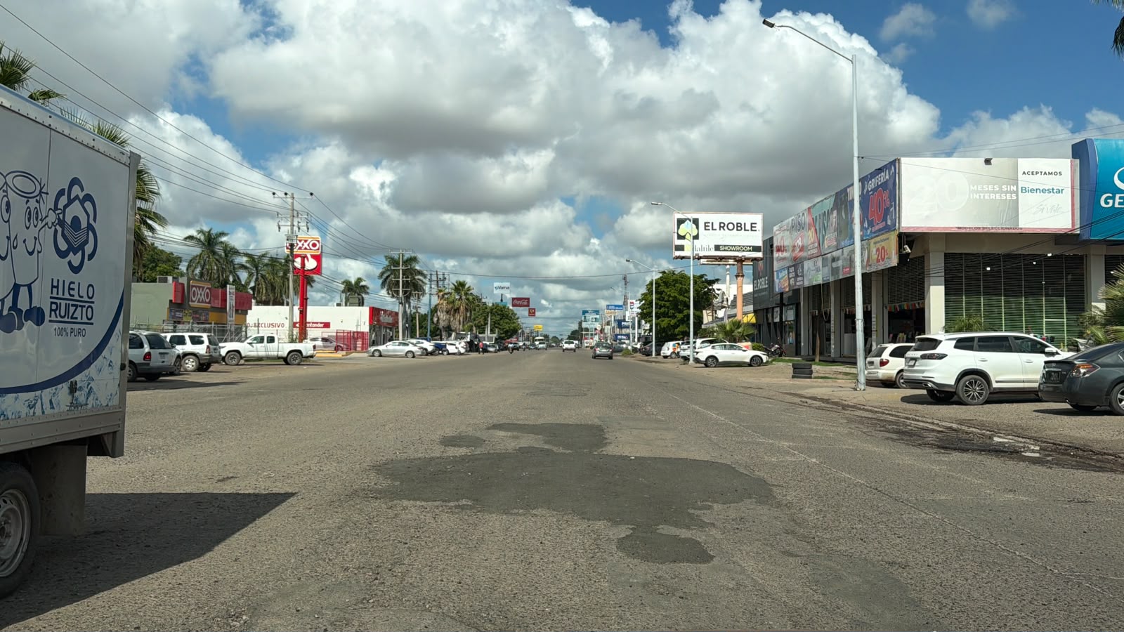 Se van atendiendo los baches en la vialidad de Los Mochis: OP