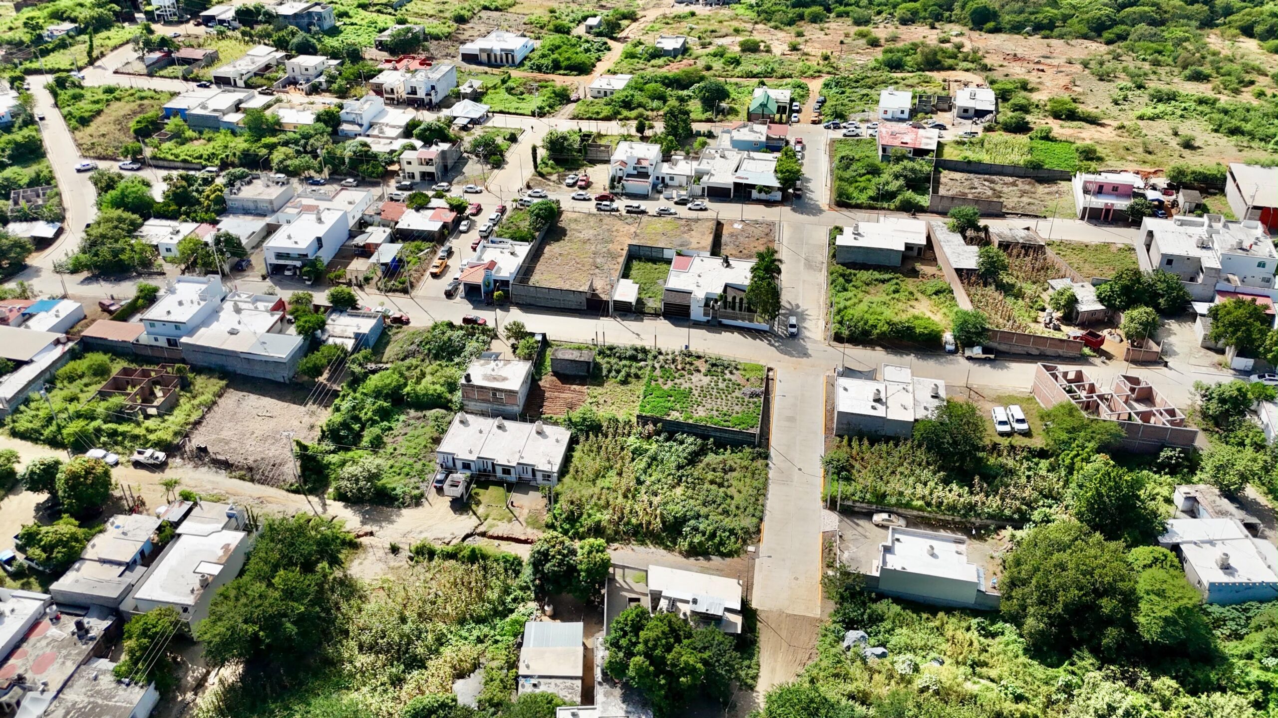 Gobernadora Graciela Domínguez alcalde de Badiraguato inauguran calles con inversión de 20 mdp