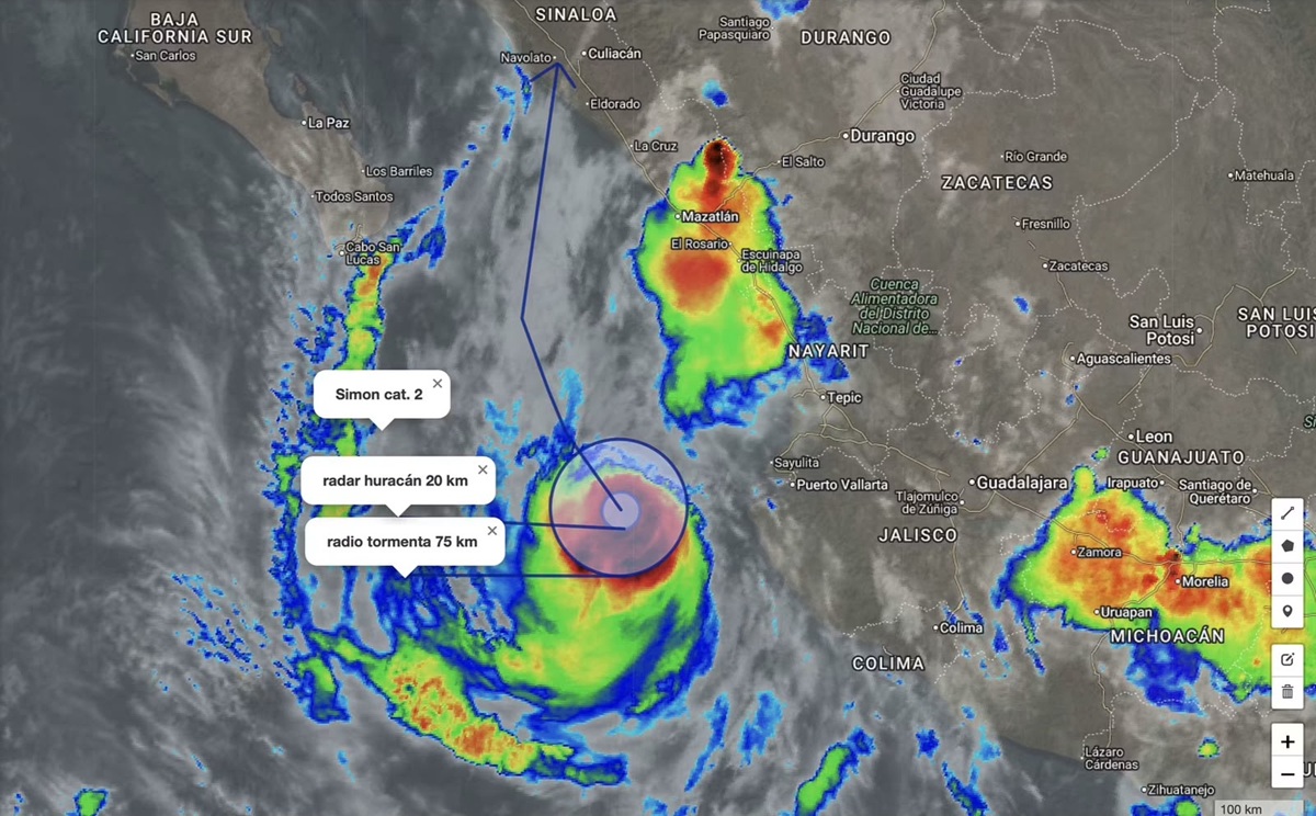 Cambia trayectoria del huracán "Simón"