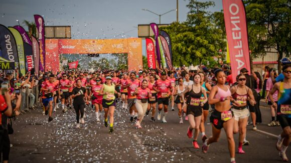 Mil 500 corredores se unen en la carrera con causa “Recuérdame Bonito” de Kelder y HRT Girls, en Culiacán, Sinaloa