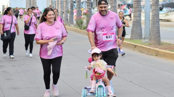 De ‘corre, Pocoyó’ a ‘coyeye’: familias llenan de porras la Carrera Rosa Delia Barraza en Mazatlán, Sinaloa
