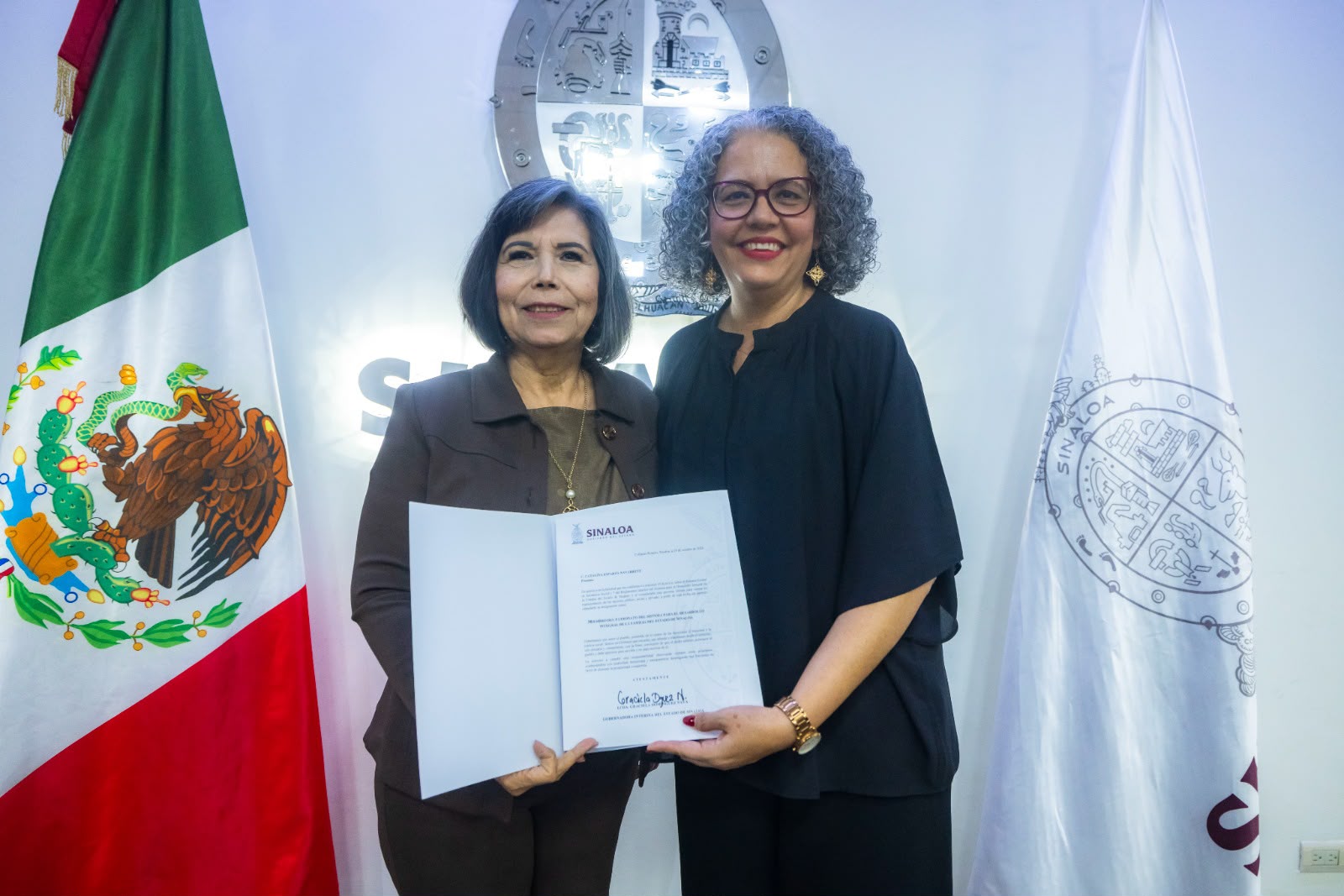 Catalina Esparza asume presidencia honorífica de DIF Sinaloa