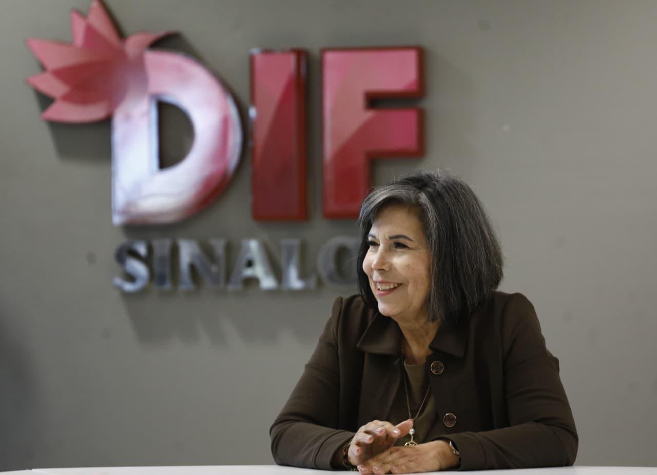 Catalina Esparza asume presidencia honorífica de DIF Sinaloa